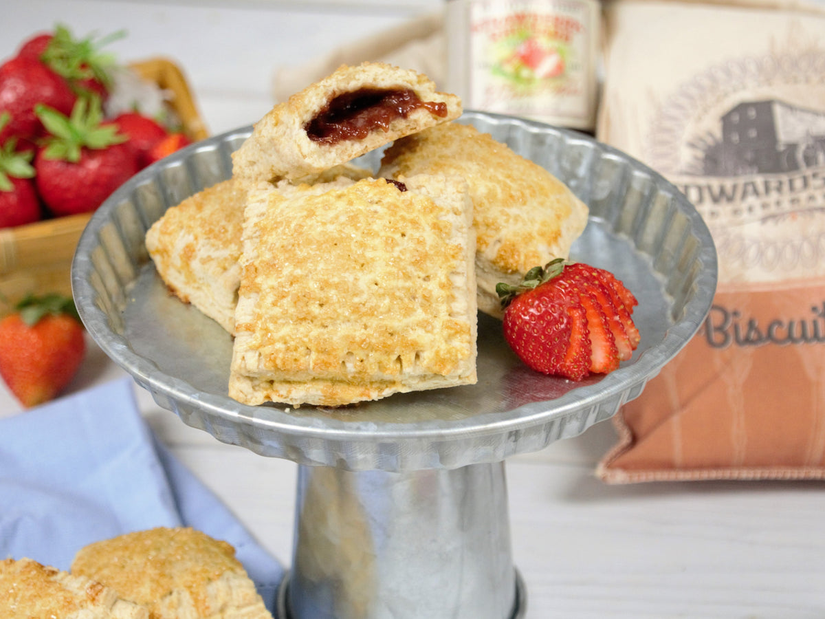 Strawberry Rhubarb Hand Pies – Campus Store at College of the Ozarks